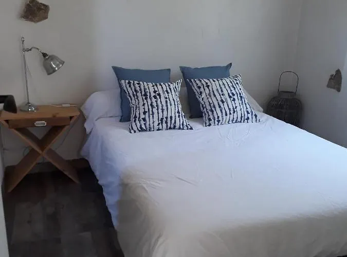 Maisonnette Proche De La بيت للعطل *